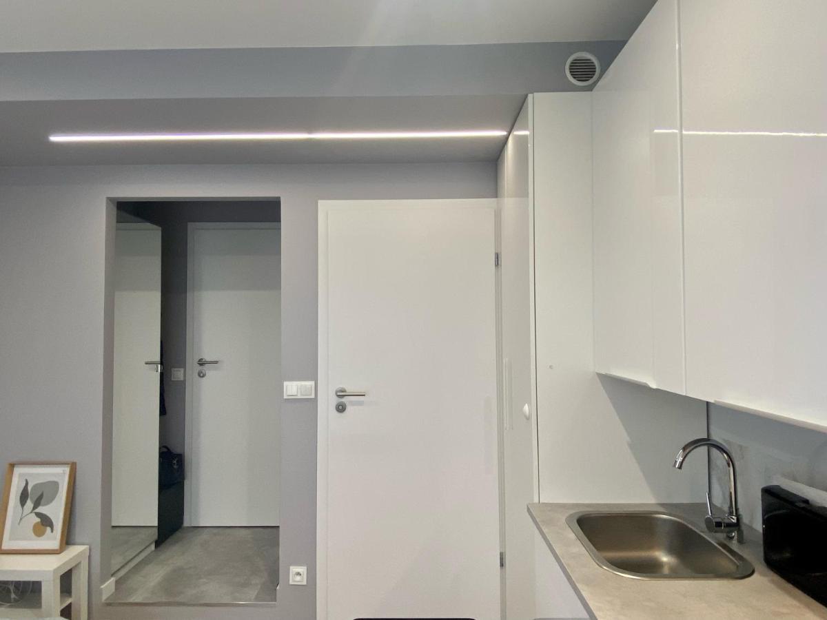 Apartment Enes Legnicka Street A Breslau