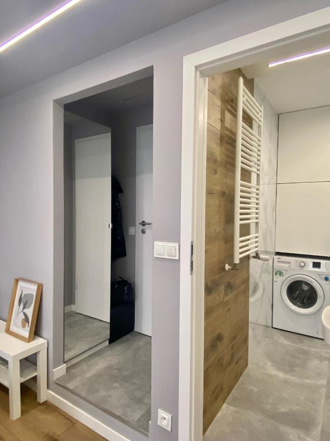 Enes Legnicka Street A Apartment *