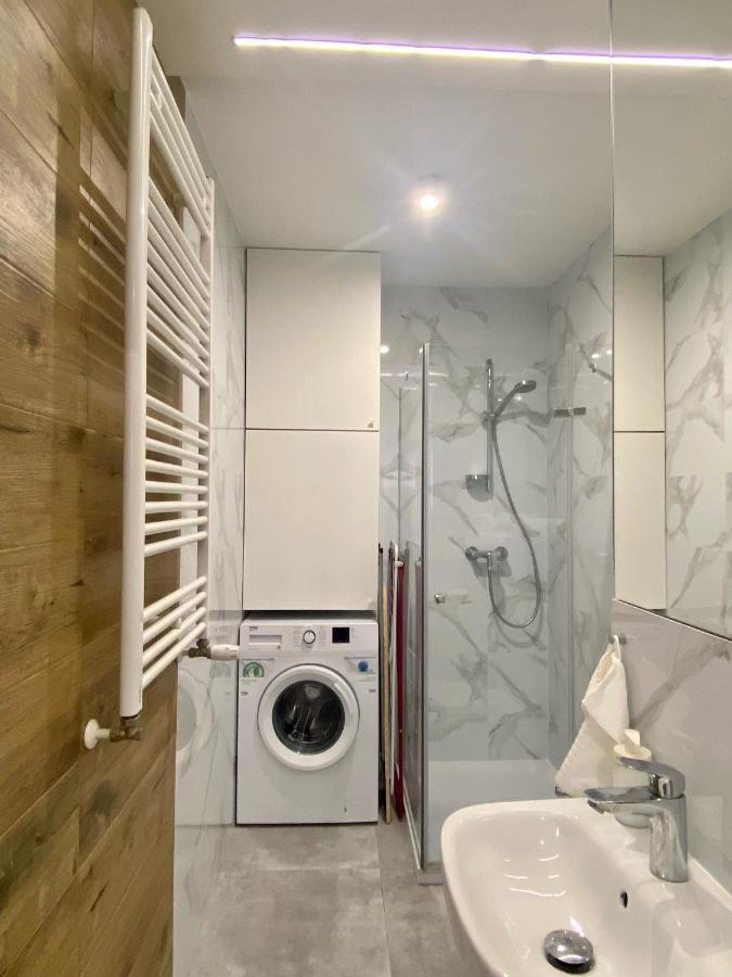 Apartment Enes Legnicka Street A *
