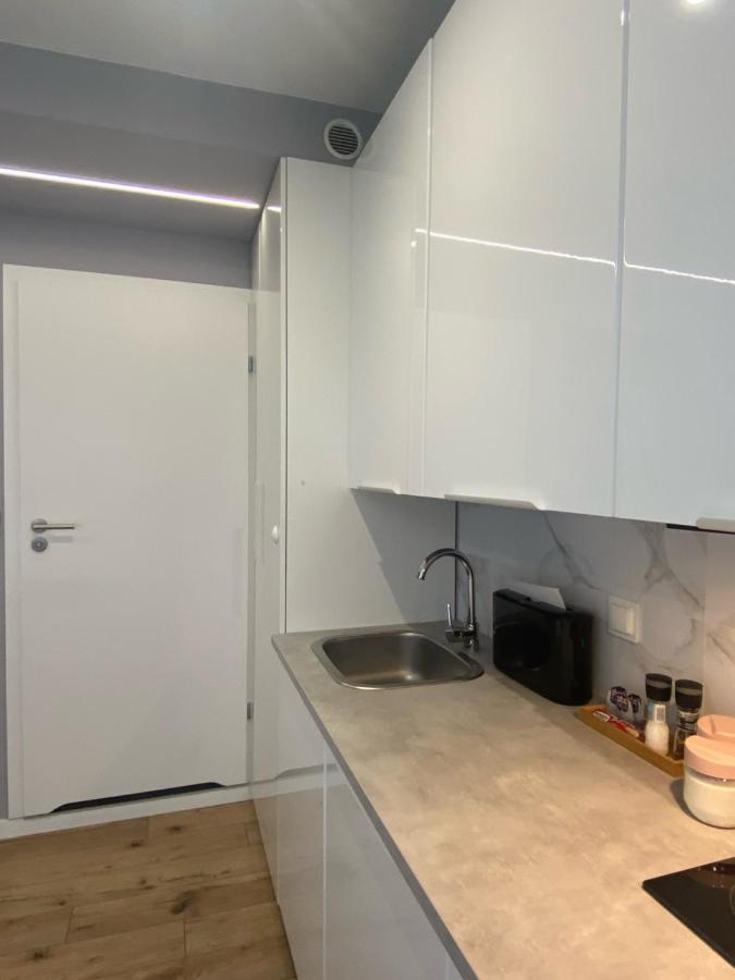 Apartment Enes Legnicka Street A Breslau